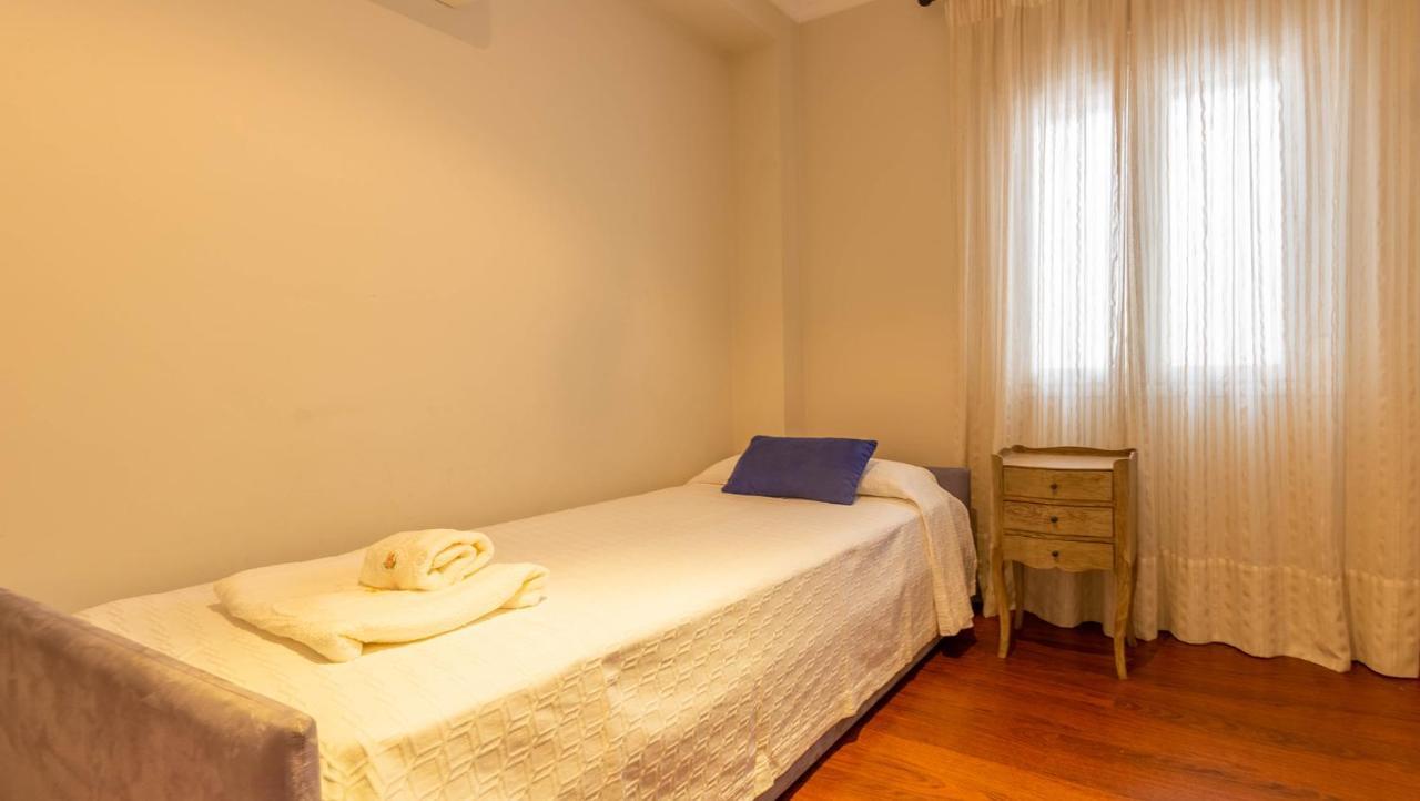 Apartamento Arenal - 3 Habitaciones Sevilla Exteriör bild
